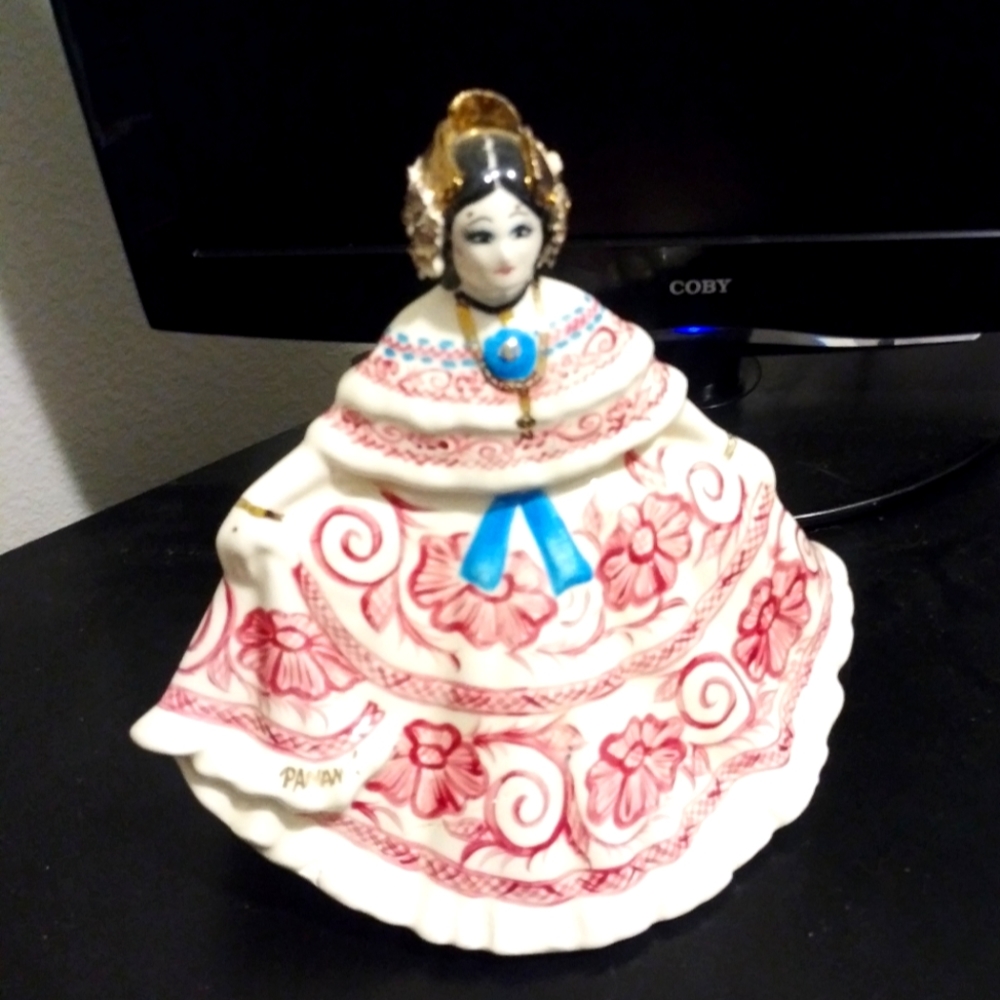 Exquisite Vintage Antique Porcelain or Ceramic Ornate